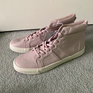 New Old Navy Sneakers